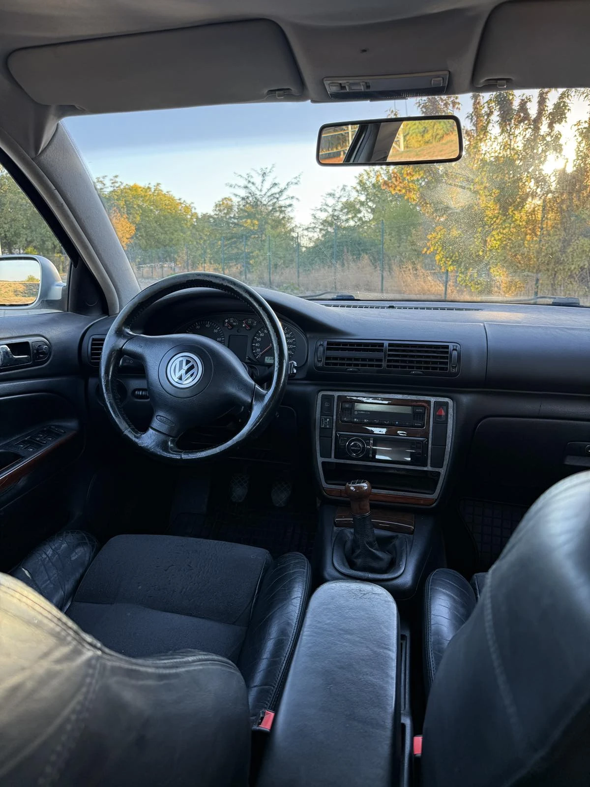 VW Passat 1.8T, снимка 5 - Автомобили и джипове - 56351206