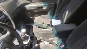 Hyundai Tucson 2.0 дизел, снимка 3