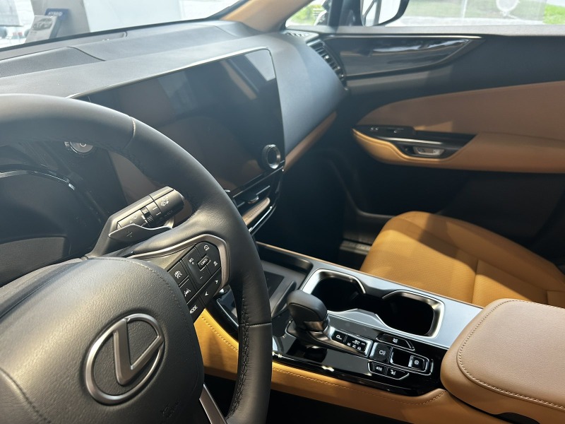 Lexus NX 309hp PLUG-IN; 0km НОВ, 10 години гаранция, снимка 9 - Автомобили и джипове - 46406098