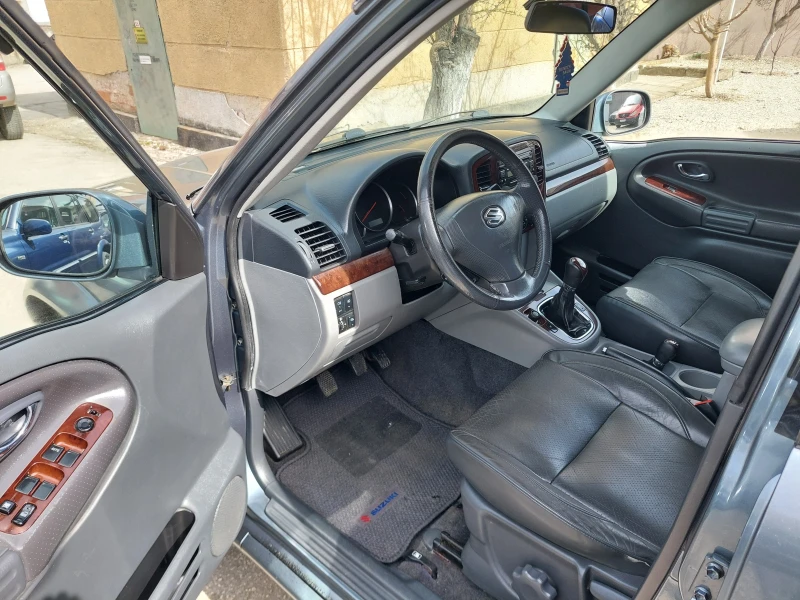 Suzuki Grand vitara 2.0i--128kc-ТОП СЪСТОЯНИЕ, снимка 10 - Автомобили и джипове - 49465007