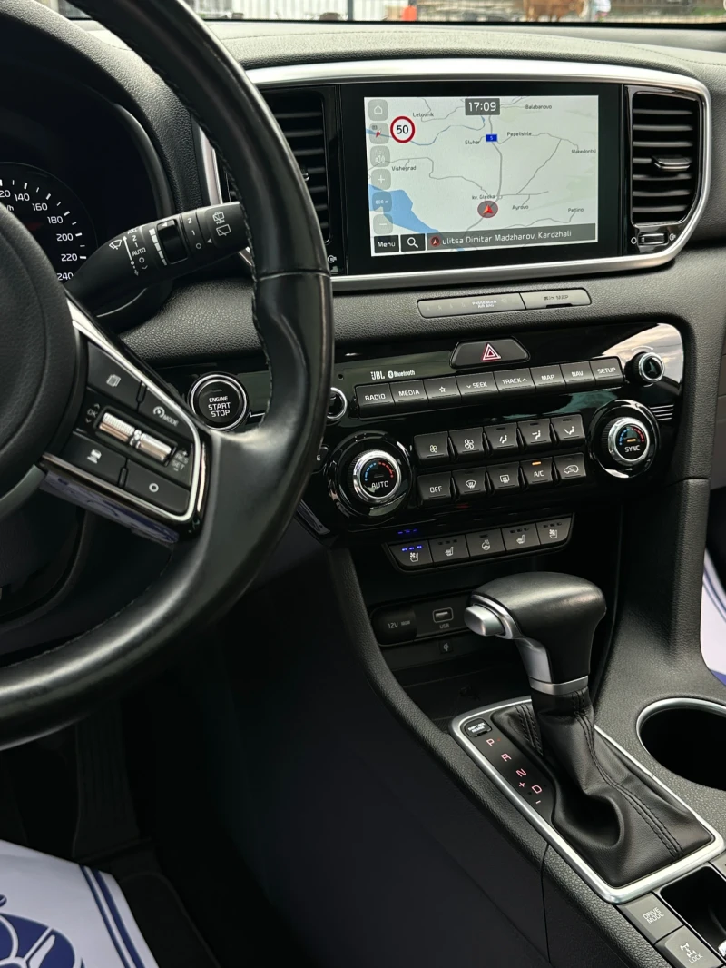 Kia Sportage Platinum* 4WD* 360-камера* Панорама* Full LED * , снимка 9 - Автомобили и джипове - 51690261