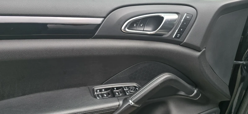 Porsche Cayenne 4.2 TDI лизинг, снимка 10 - Автомобили и джипове - 52444191