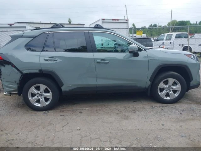 Toyota Rav4 Hybrid XLE AWD, снимка 8 - Автомобили и джипове - 47528465