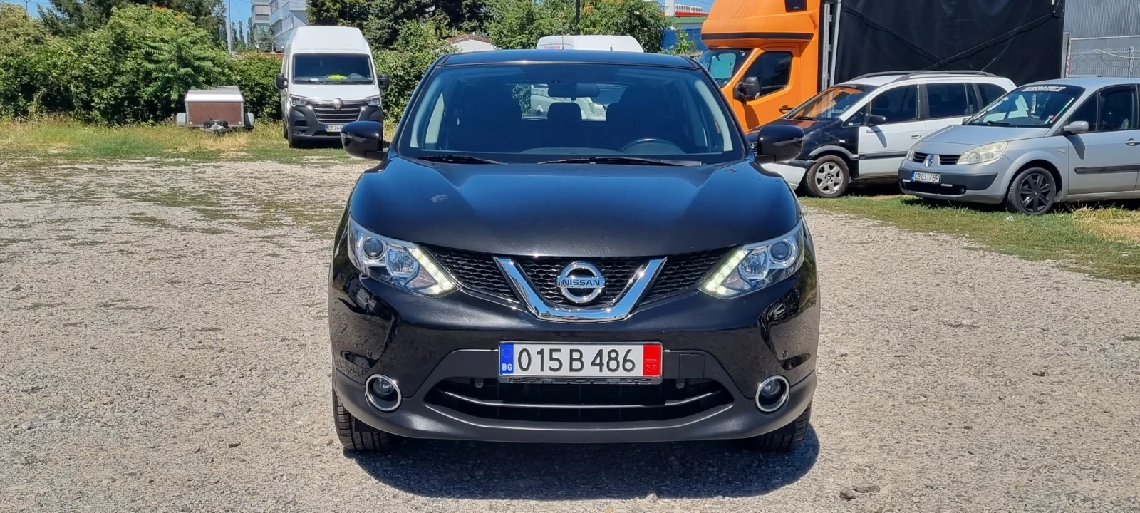 Nissan Qashqai 1.2i 115k.c UNIKAT ITALIA EURO 6B  - изображение 2