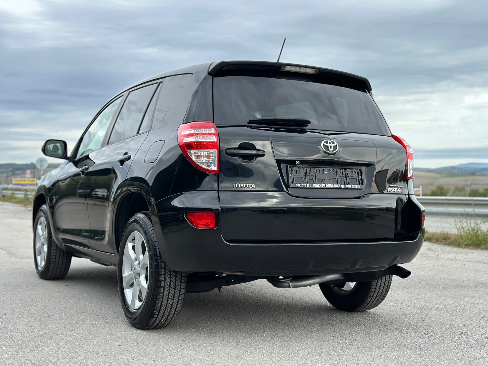 Toyota Rav4 2.2-d4d-150hp-159.000km-CROSSPORT-NAVI-KAMERA-FULL - изображение 4