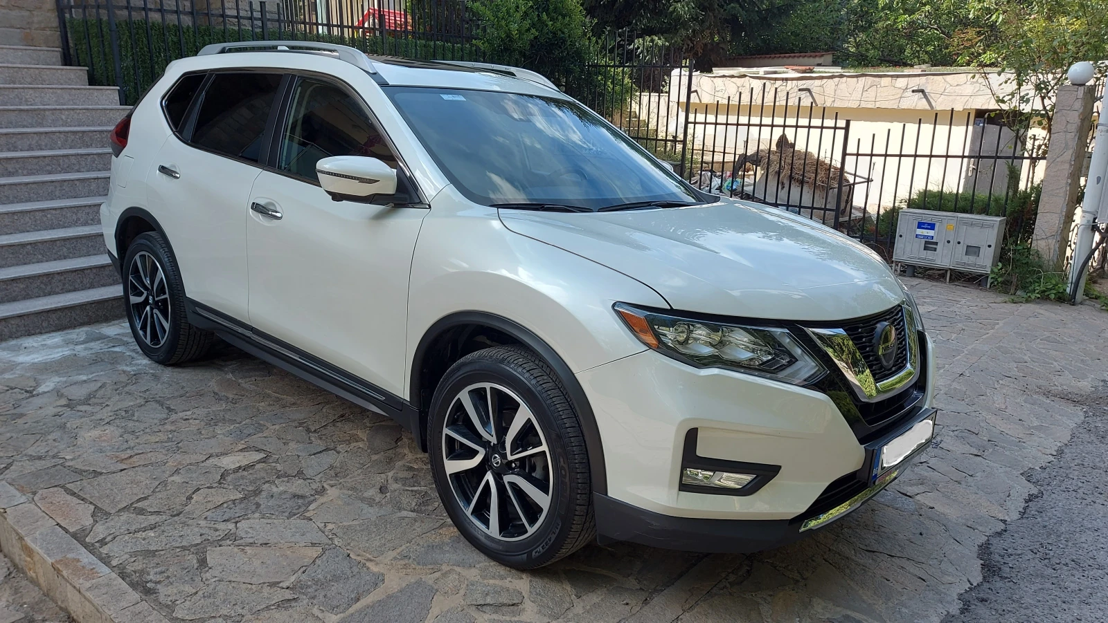 Nissan Rogue SL 2.5 AWD - изображение 2