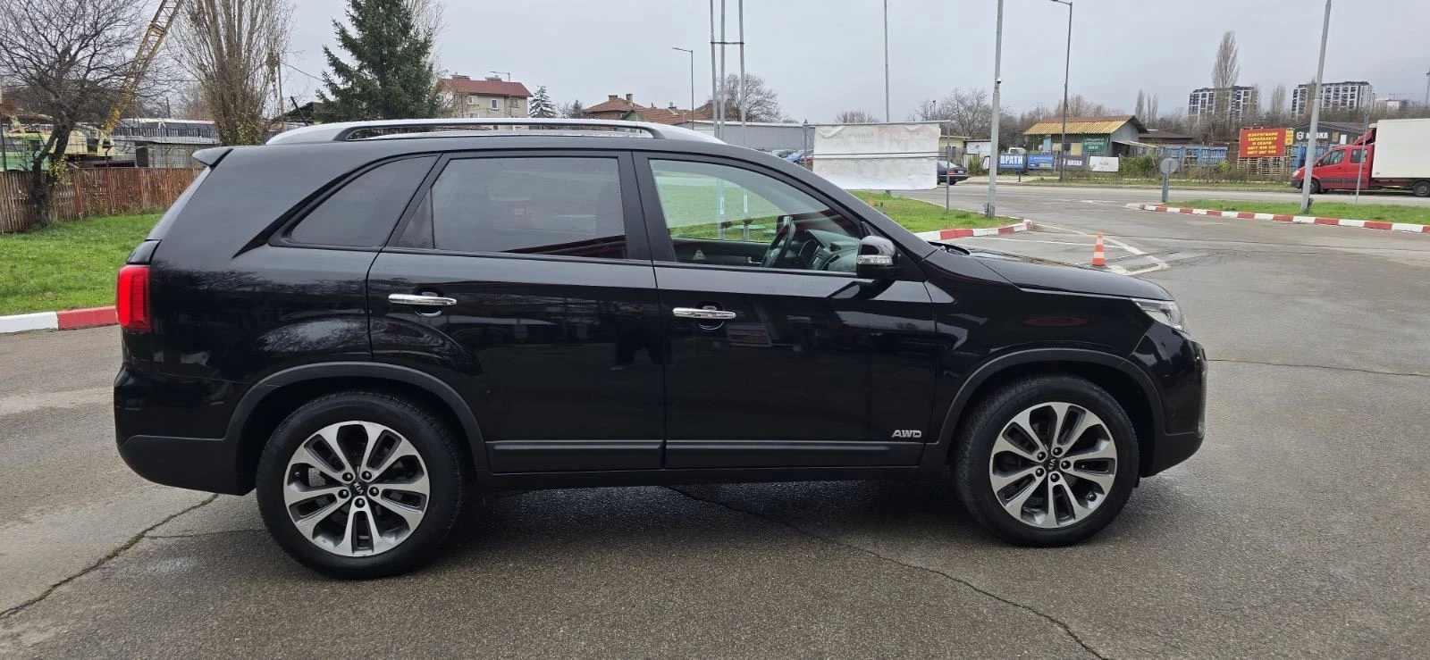 Kia Sorento 4Х4-АВТОМАТ-НАВИ-КОЖА-УНИКАТ - изображение 6