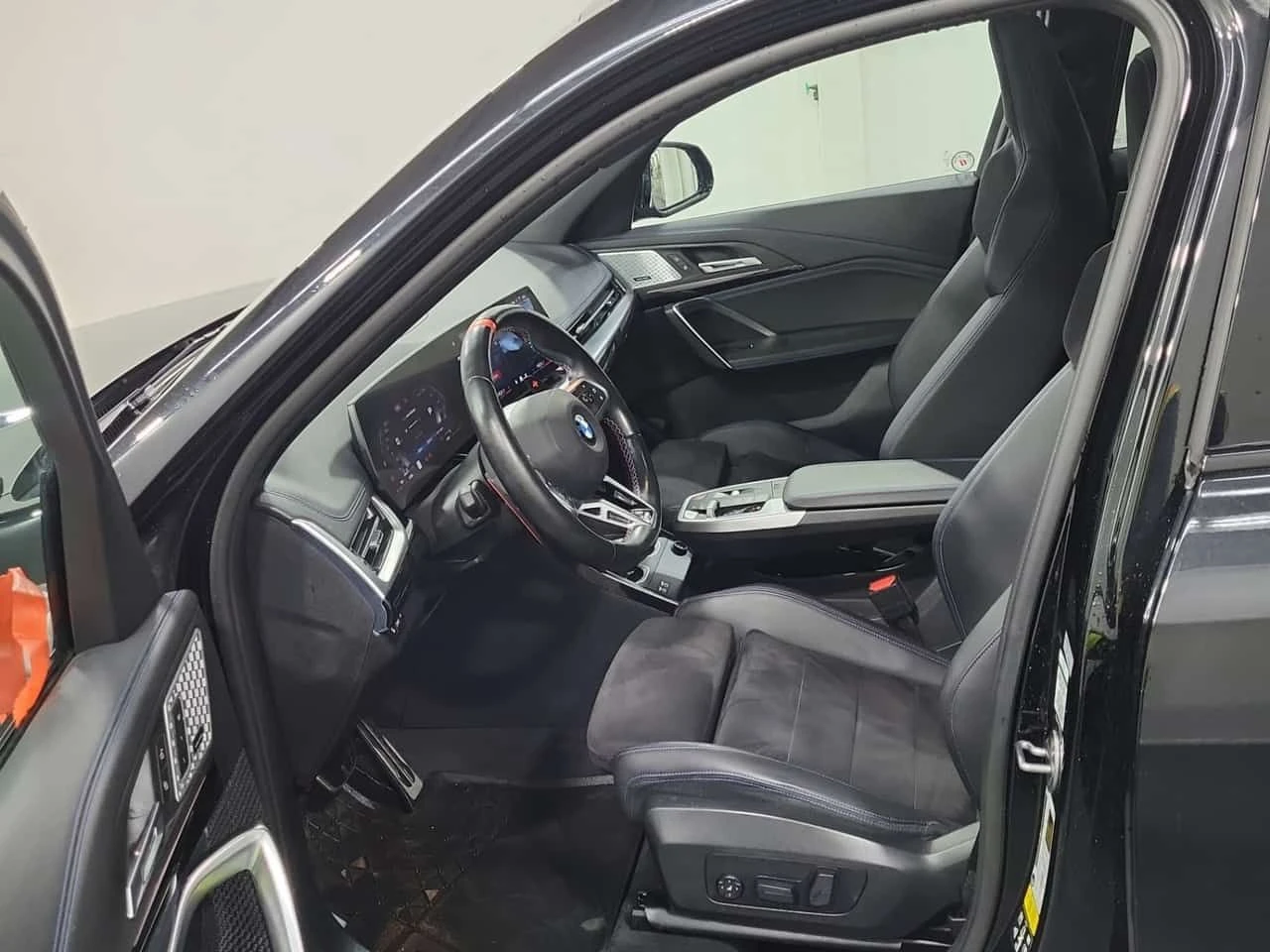 BMW X1 M35I XDRIVE| BOWERS&WILKINS| ALCANTARA| 360 | HUD | Mobile.bg � ����������� 9