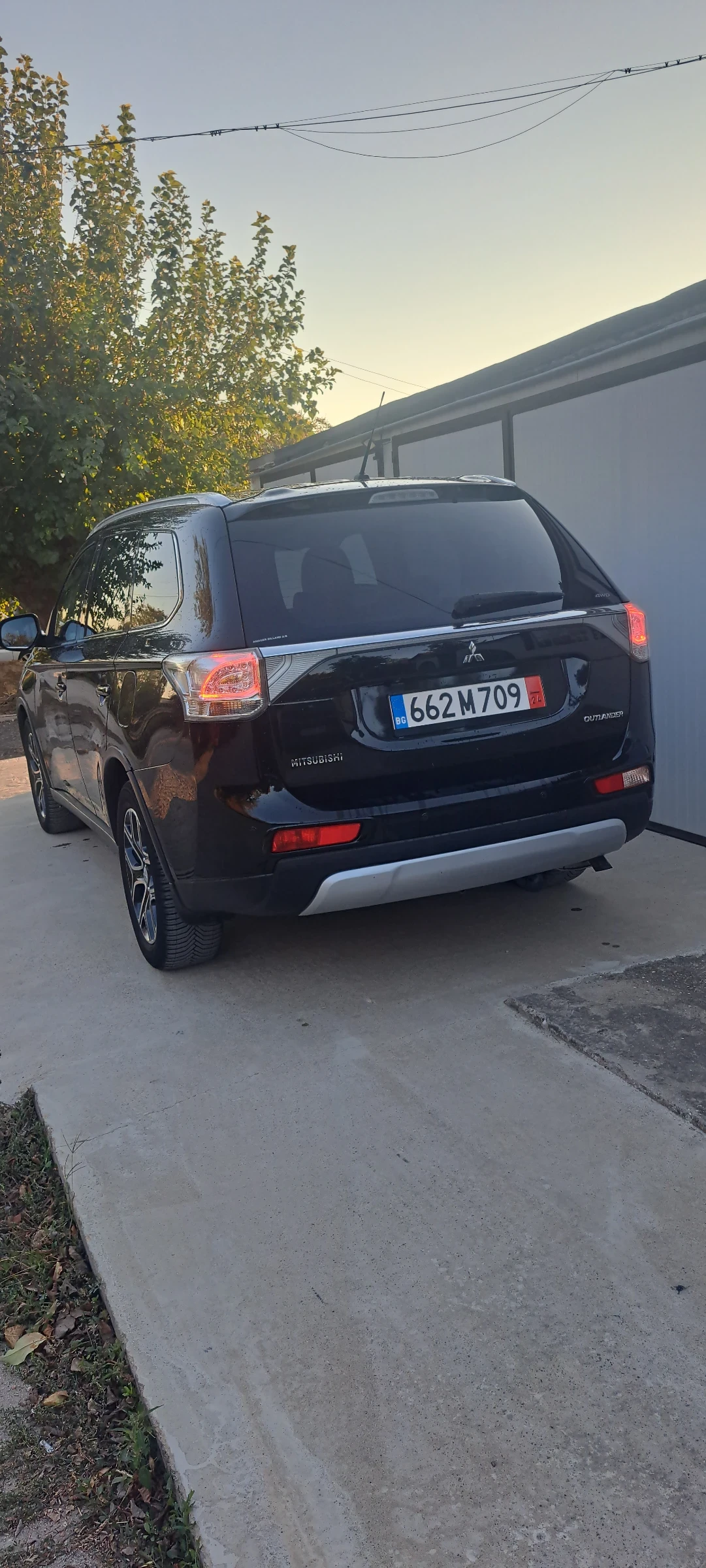 Mitsubishi Outlander, снимка 2 - Автомобили и джипове - 54443245