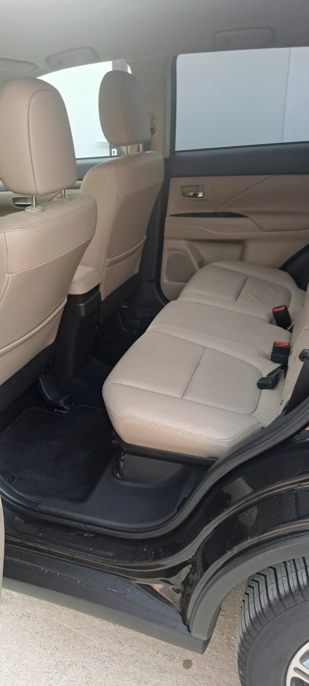 Mitsubishi Outlander, снимка 4 - Автомобили и джипове - 54443245