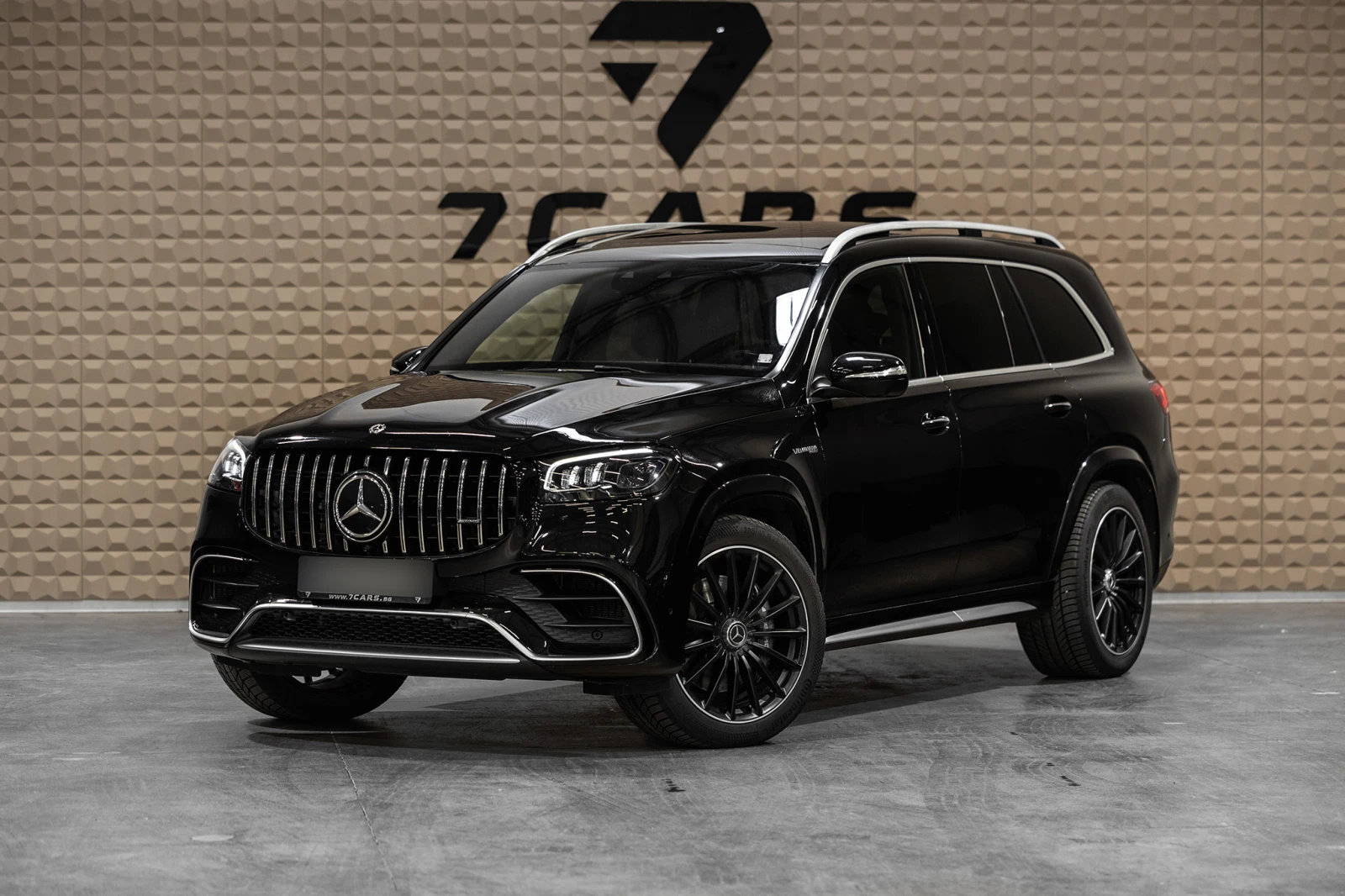 Mercedes-Benz GLS 63 AMG * Burmester * Панорама * Въздушно окачване * 