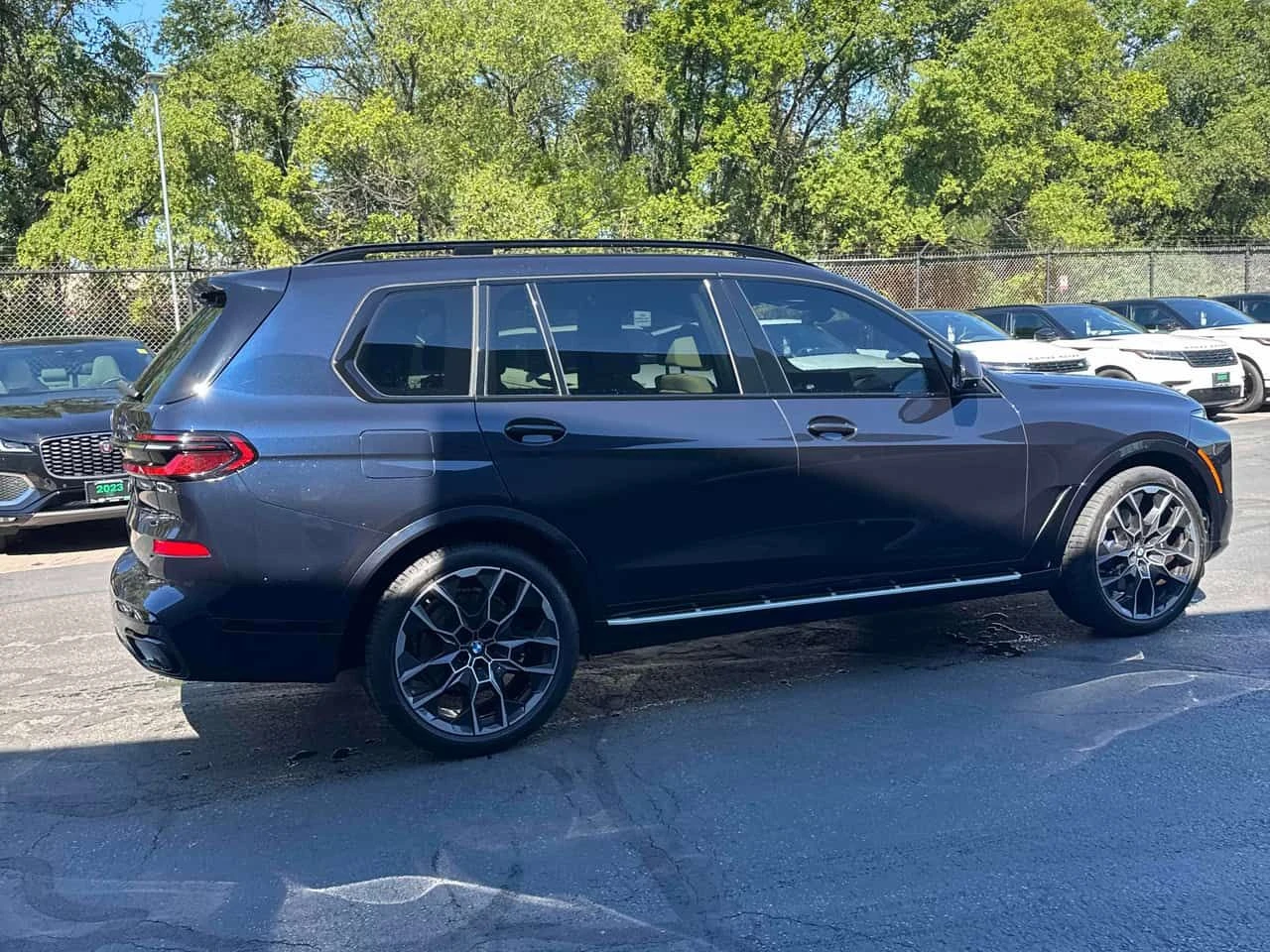 BMW X7 | xDrive40i | CARFAX | БЕЗ ПЪРВОНАЧАЛНА ВНОСКА, снимка 5 - Автомобили и джипове - 55264660