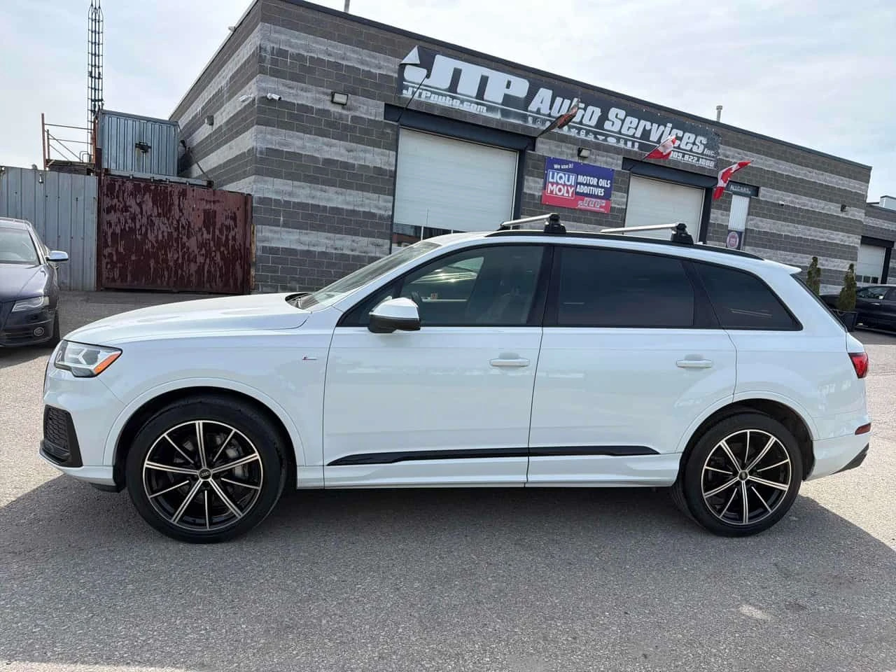 Audi Q7 * Komfort * CARFAX * ЦЕНА ДО БГ, снимка 2 - Автомобили и джипове - 55327799