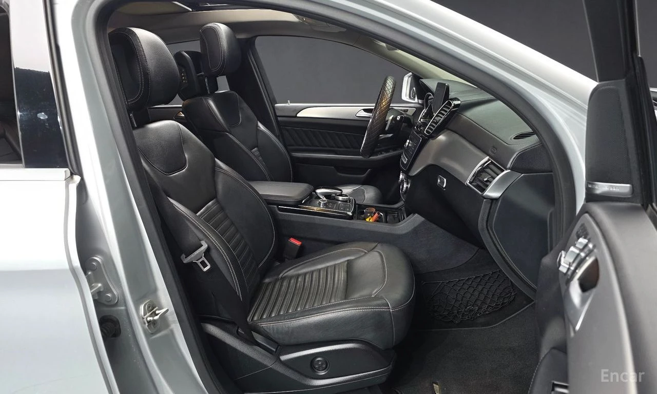 Mercedes-Benz GLE 350 4MATIC* COUPE* HARMAN* 360 КАМЕРИ* КРАЙНА ЦЕНА, снимка 9 - Автомобили и джипове - 55534491