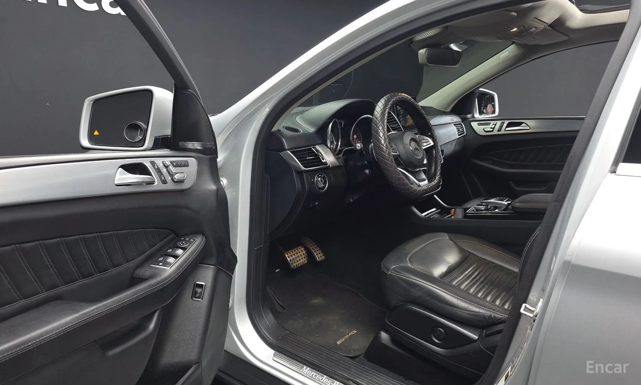 Mercedes-Benz GLE 350 4MATIC* COUPE* HARMAN* 360 КАМЕРИ* КРАЙНА ЦЕНА, снимка 8 - Автомобили и джипове - 55534491