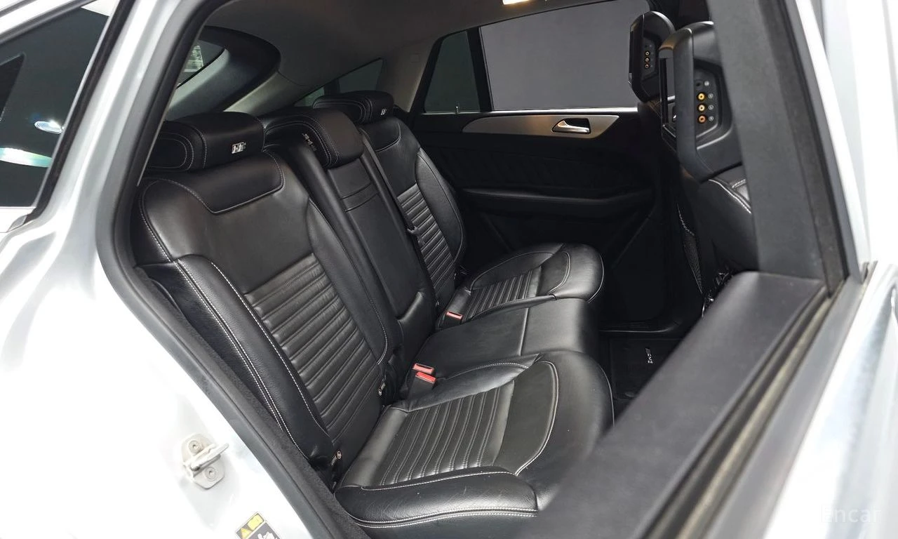 Mercedes-Benz GLE 350 4MATIC* COUPE* HARMAN* 360 КАМЕРИ* КРАЙНА ЦЕНА, снимка 16 - Автомобили и джипове - 55534491