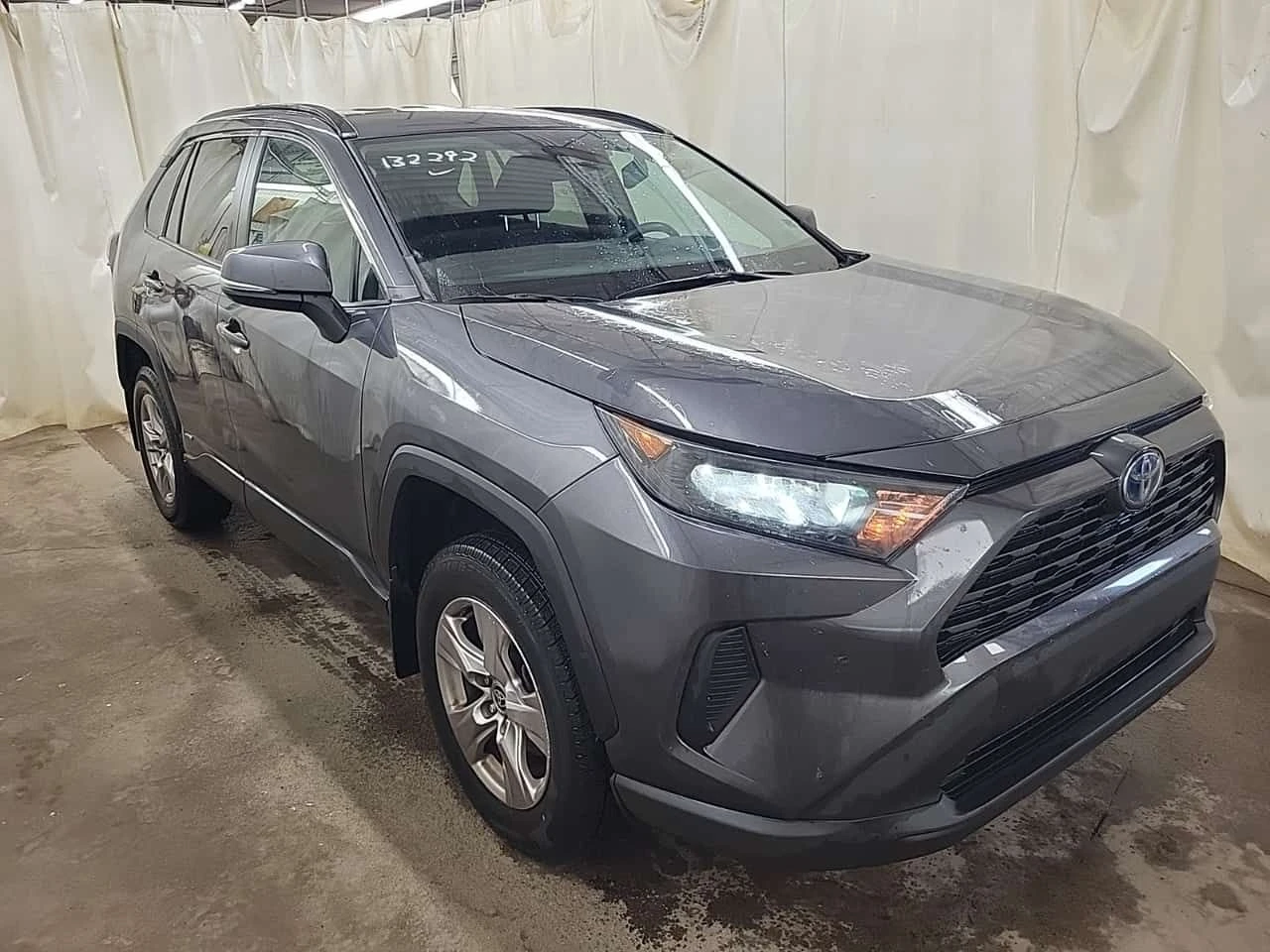 Toyota Rav4 * HYBRID LE * АВТОКРЕДИТ БЕЗ ПЪРВОНАЧАЛНА ВНОСКА* , снимка 2 - Автомобили и джипове - 55606646