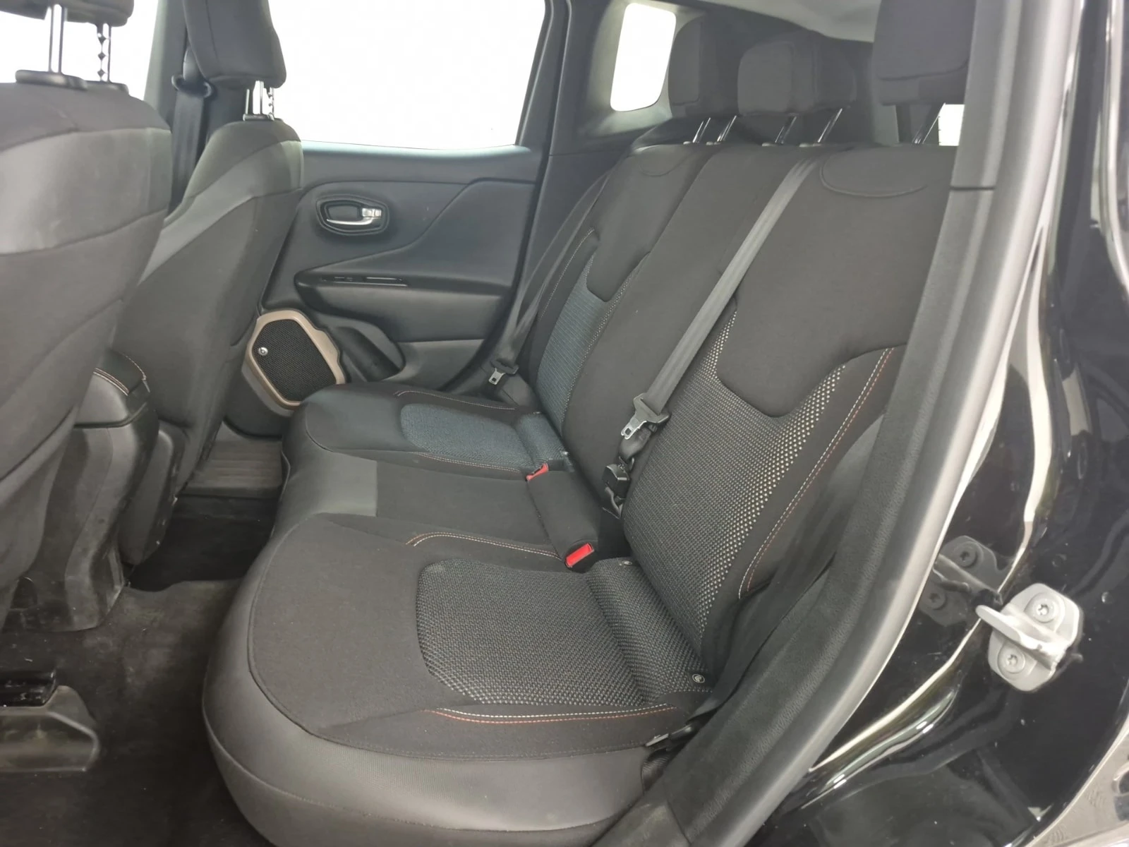 Jeep Renegade * 75TH ANNIVERSARY* АВТОКРЕДИТ* , снимка 11 - Автомобили и джипове - 55940117