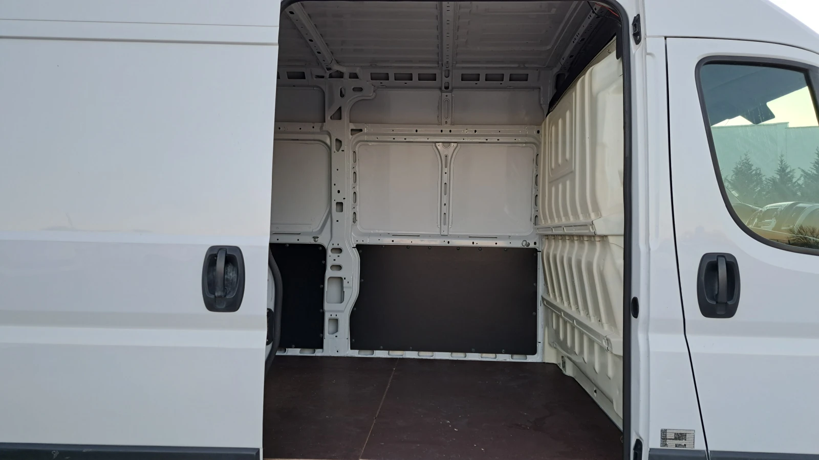 Fiat Ducato 2.3MULTIJET-6ск/КЛИМАТИК/НАВИГАЦИЯ/АВТОПИЛОТ , снимка 13 - Бусове и автобуси - 53788915