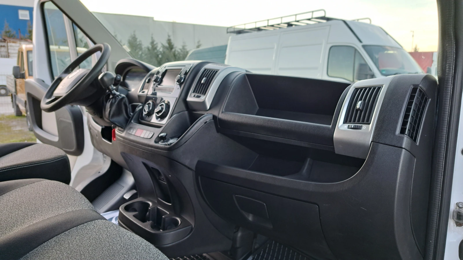 Fiat Ducato 2.3MULTIJET-6ск/КЛИМАТИК/НАВИГАЦИЯ/АВТОПИЛОТ , снимка 9 - Бусове и автобуси - 53788915