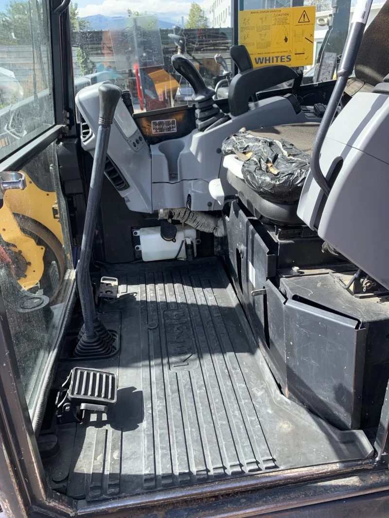 Багер Kubota U27-4, снимка 10 - Индустриална техника - 51616352