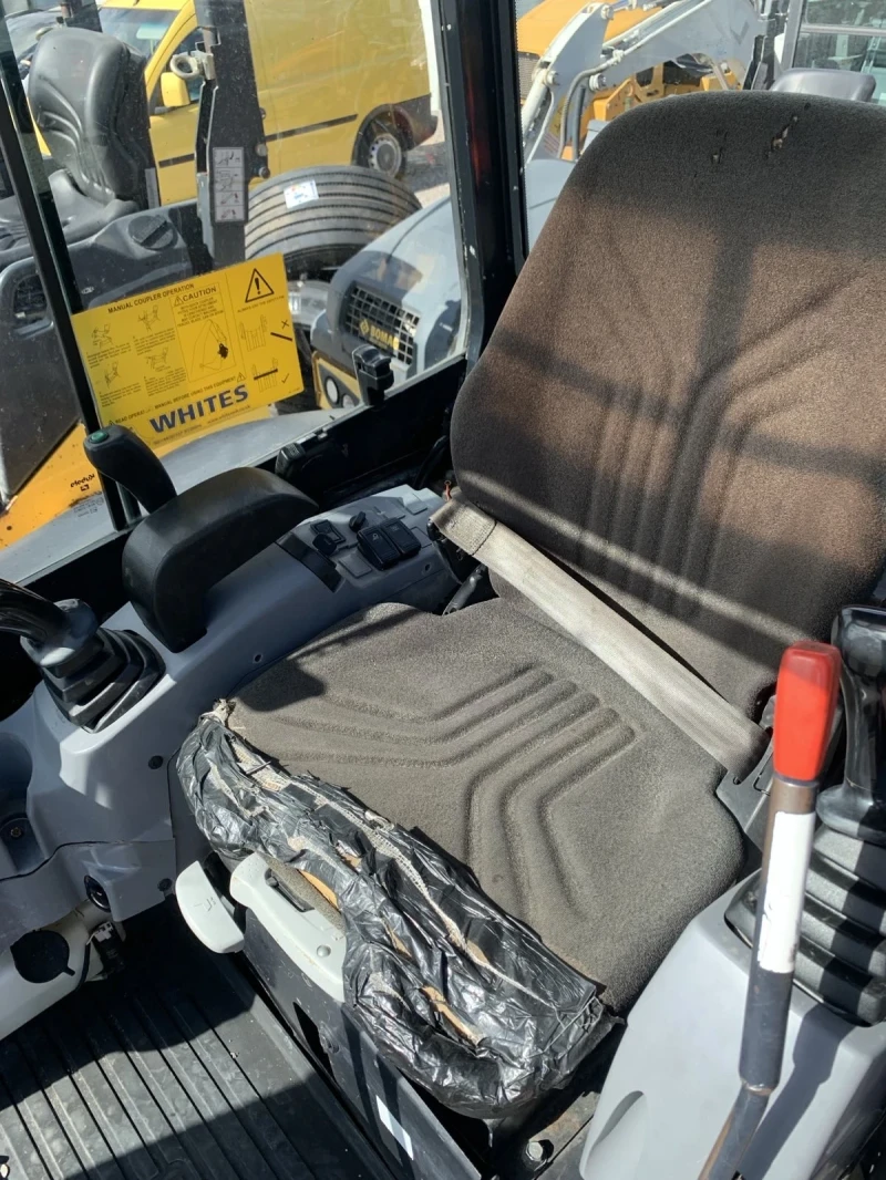 Багер Kubota U27-4, снимка 8 - Индустриална техника - 51616352