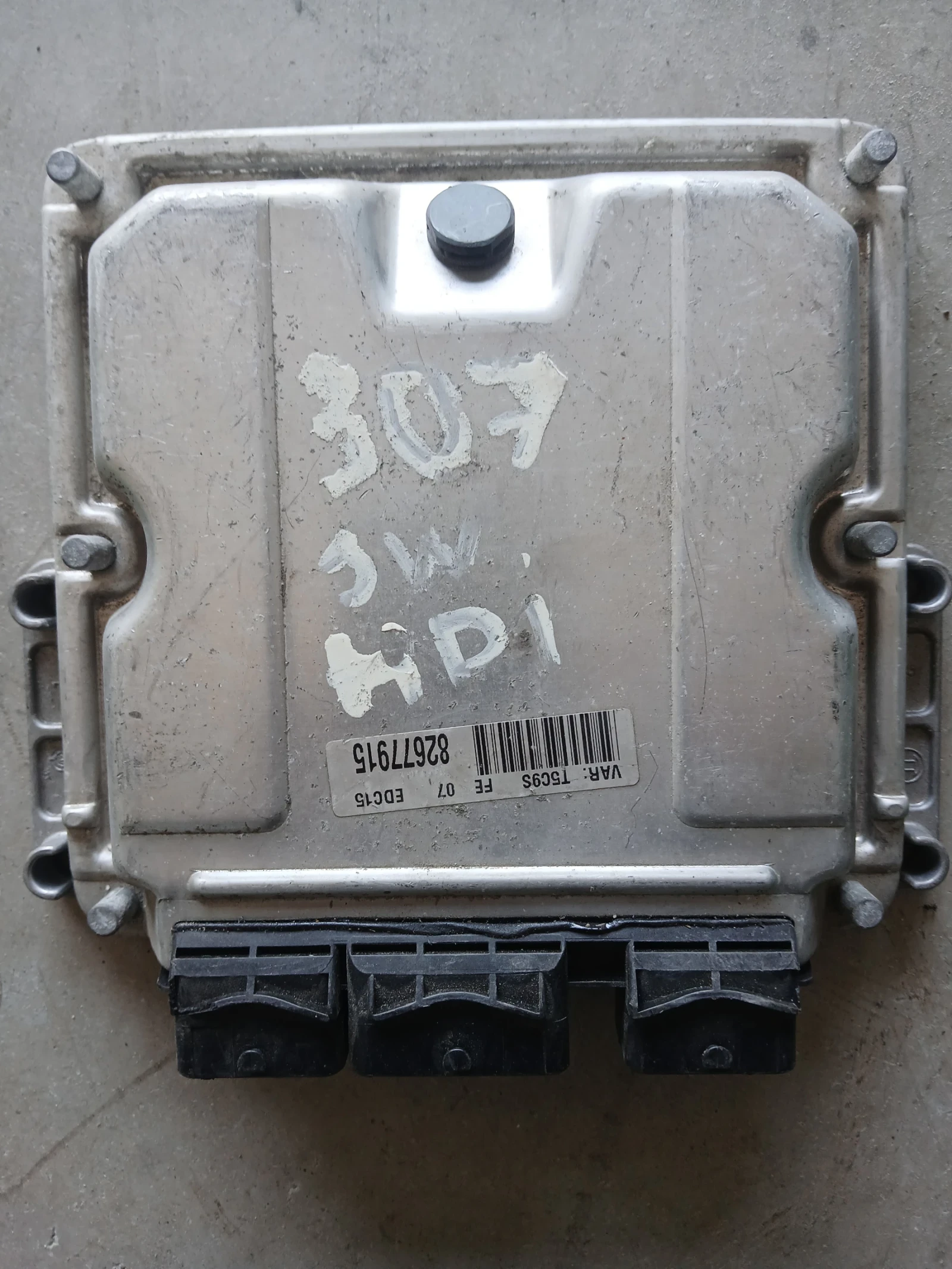 0 281 011 081 Компютър Peugeot 307