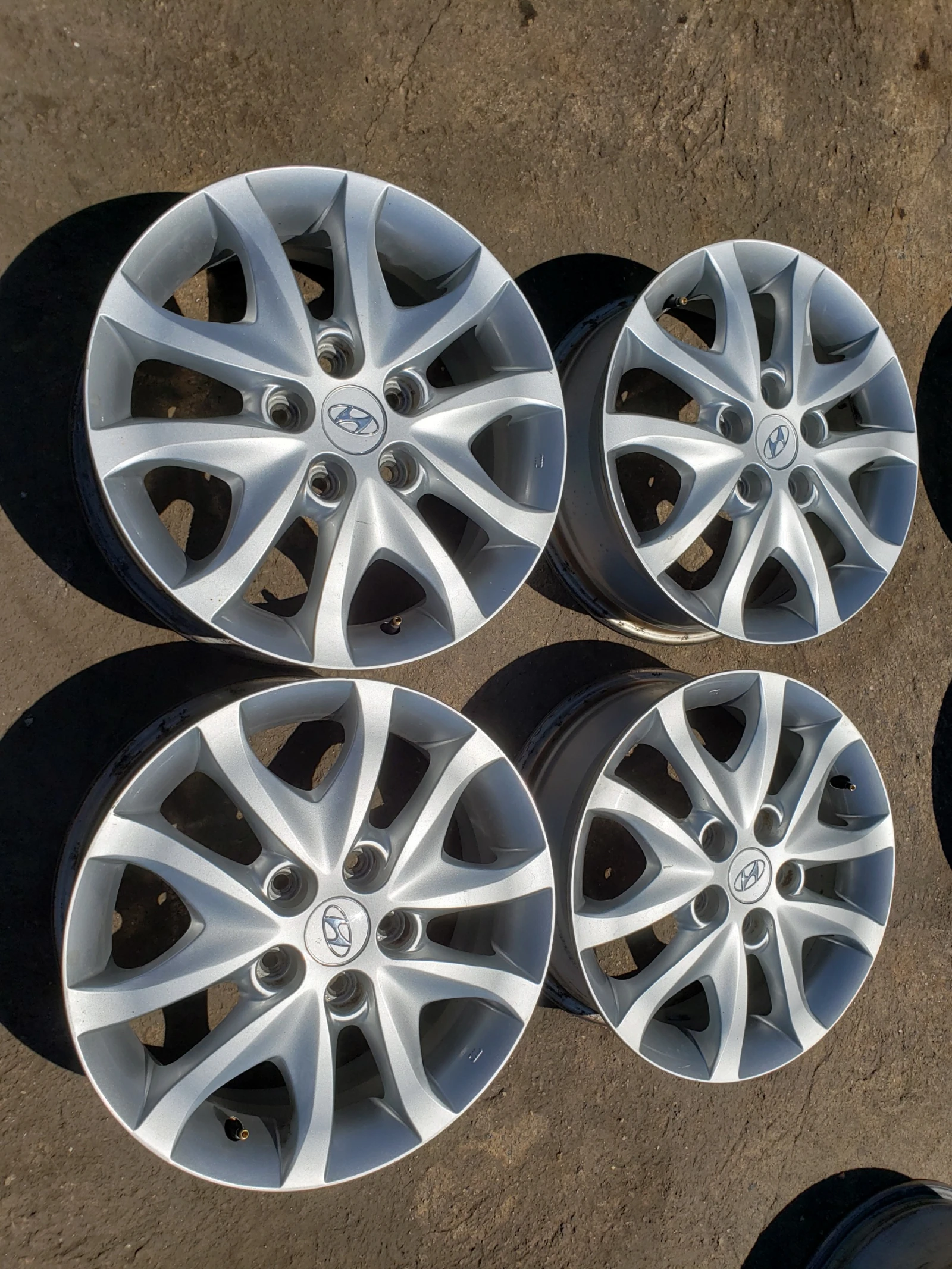 Джанти за Hyundai, снимка 2 - Гуми и джанти - 54986673