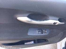 Toyota Auris, снимка 9
