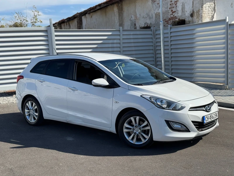 Hyundai I30 1.6 CRDI, снимка 2 - Автомобили и джипове - 47344027