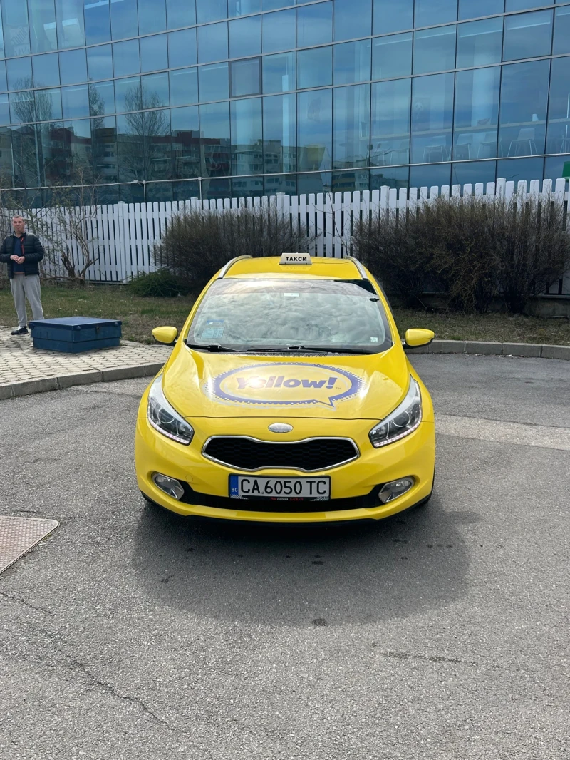 Kia Ceed, снимка 1 - Автомобили и джипове - 47398516