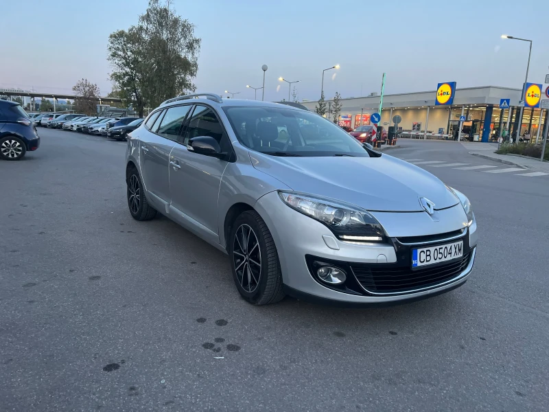 Renault Megane, снимка 6 - Автомобили и джипове - 47641239