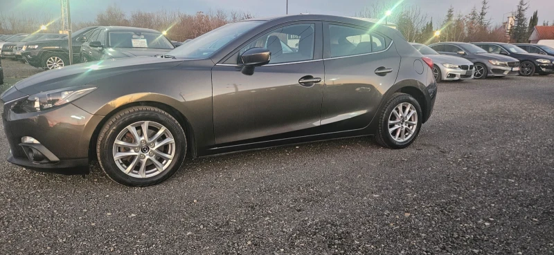 Mazda 3 2.2 SKYACTIV SWISS , снимка 2 - Автомобили и джипове - 48386895