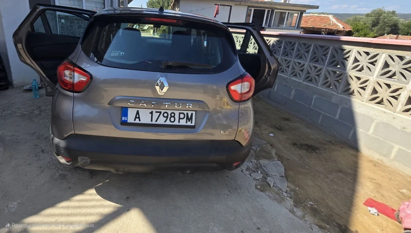 Renault Captur, снимка 8 - Автомобили и джипове - 52905047
