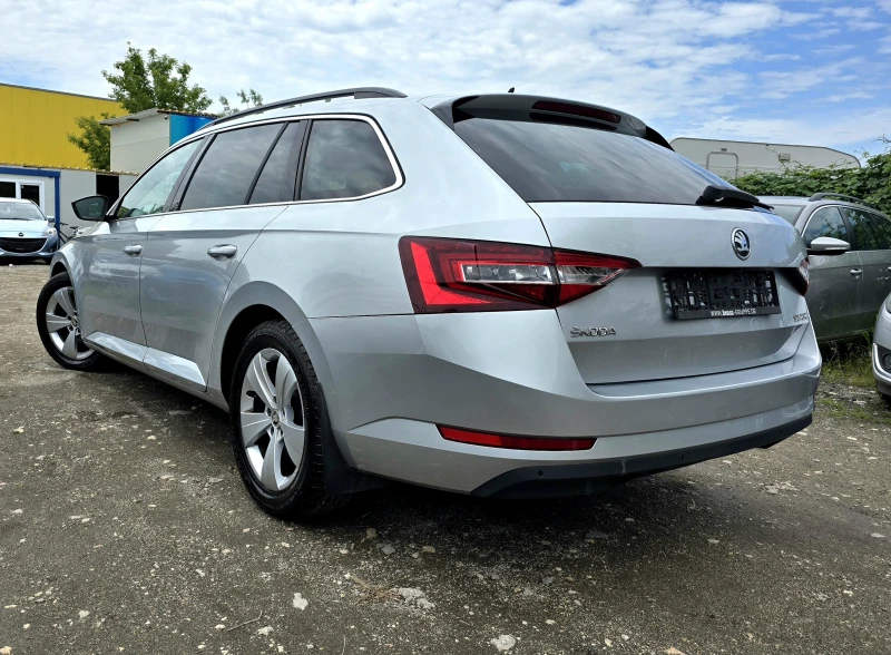 Skoda Superb КАТО ЧИСТО НОВ/DISTRONIK/2.0TDI/150hp, снимка 6 - Автомобили и джипове - 52800899