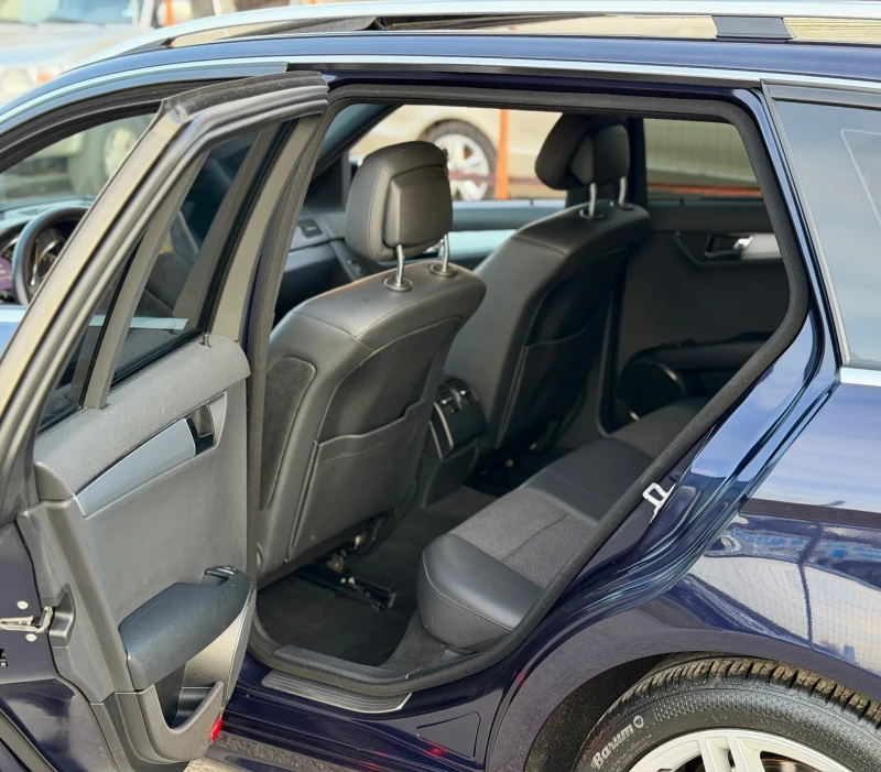 Mercedes-Benz C 200 Kompressor AMG Paket 182хил км Като Нова , снимка 8 - Автомобили и джипове - 52841072