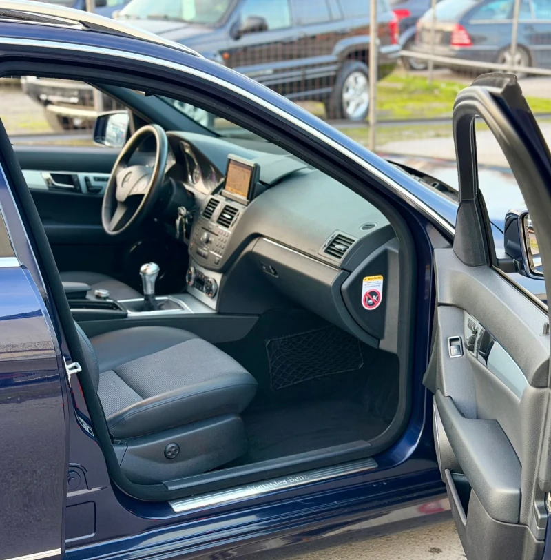 Mercedes-Benz C 200 Kompressor AMG Paket 182хил км Като Нова , снимка 10 - Автомобили и джипове - 52841072