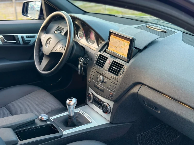 Mercedes-Benz C 200 Kompressor AMG Paket 182хил км Като Нова , снимка 11 - Автомобили и джипове - 52841072
