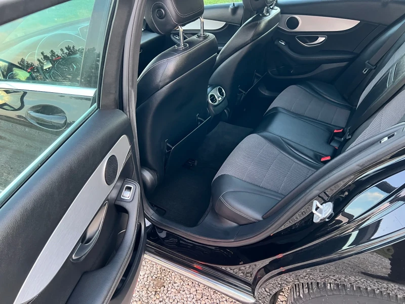 Mercedes-Benz C 220, снимка 8 - Автомобили и джипове - 53090010