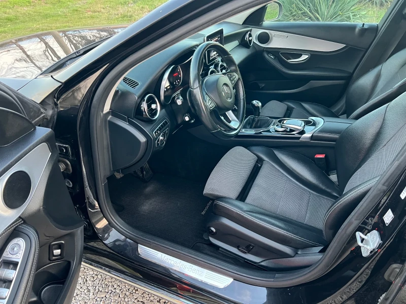 Mercedes-Benz C 220, снимка 7 - Автомобили и джипове - 53090010