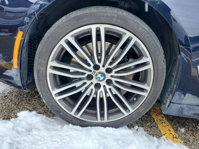 BMW 530 * 530I XDRIVE * CARFAX * БЕЗ ПЪРВОНАЧАЛНА ВНОСКА, снимка 6 - Автомобили и джипове - 53089069