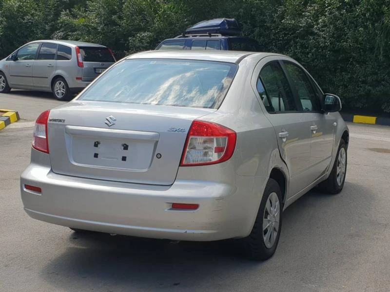 Suzuki SX4 1.6, снимка 3 - Автомобили и джипове - 35997343