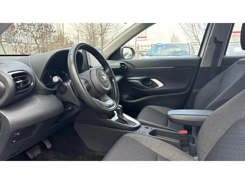 Toyota Yaris Cross 1.5P MULTIDRIVE S ACTIVE, снимка 12 - Автомобили и джипове - 49584526