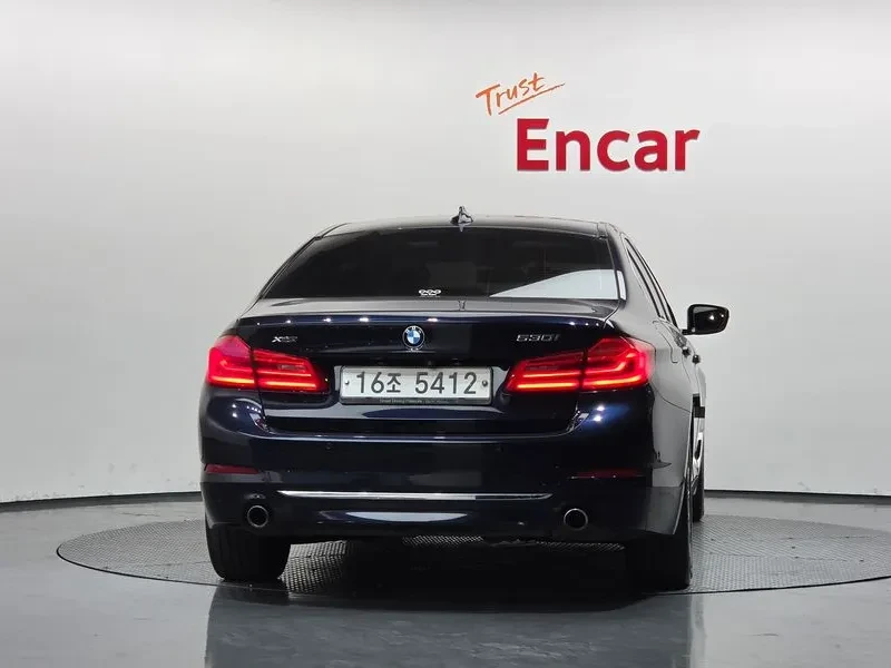 BMW 530 530I XDRIVE LUXURY PLUS, снимка 4 - Автомобили и джипове - 54928265
