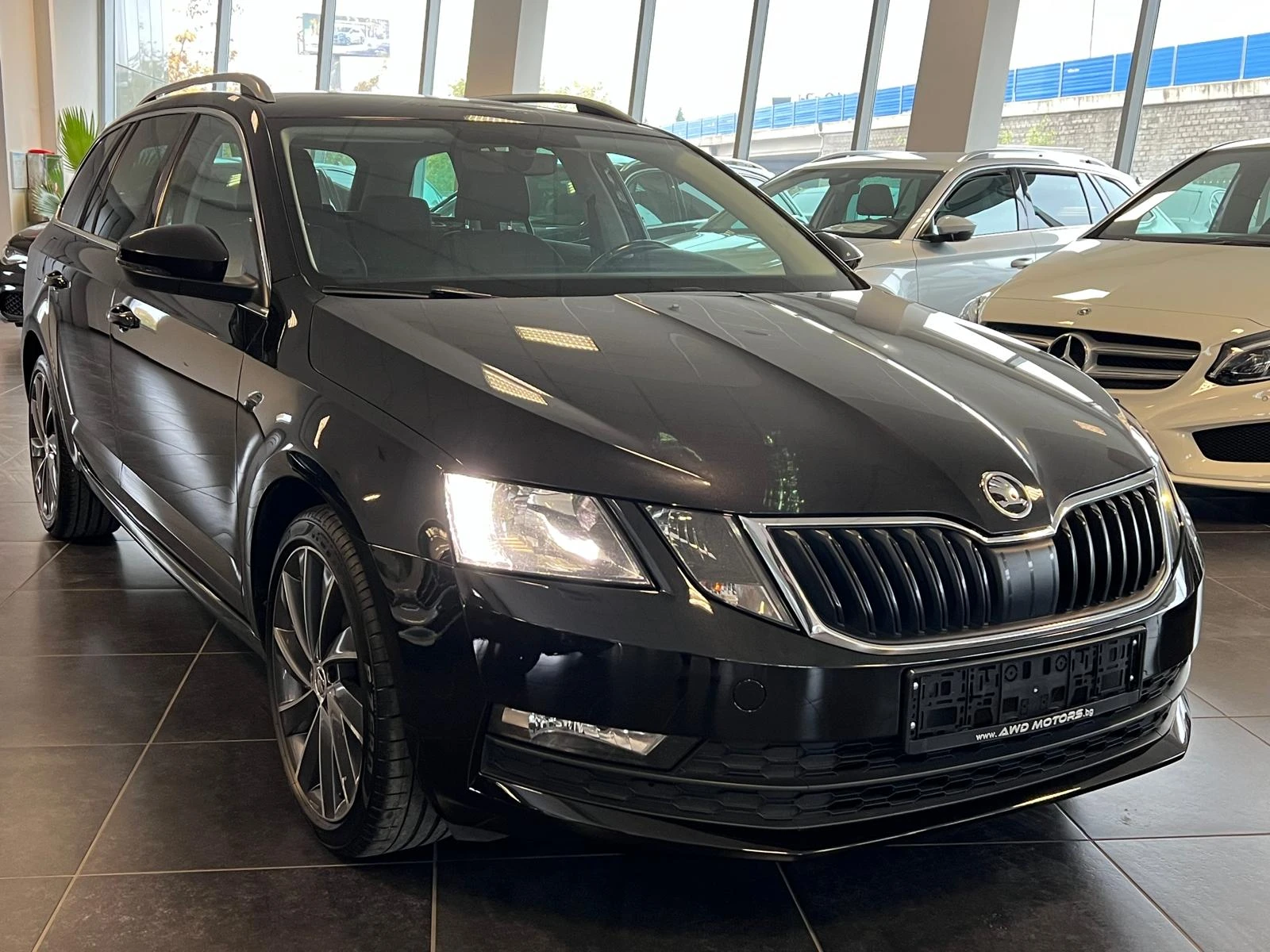 Skoda Octavia 1.0 TSi 116кс Автоматик Кожа Подгрев Навигация  - изображение 2