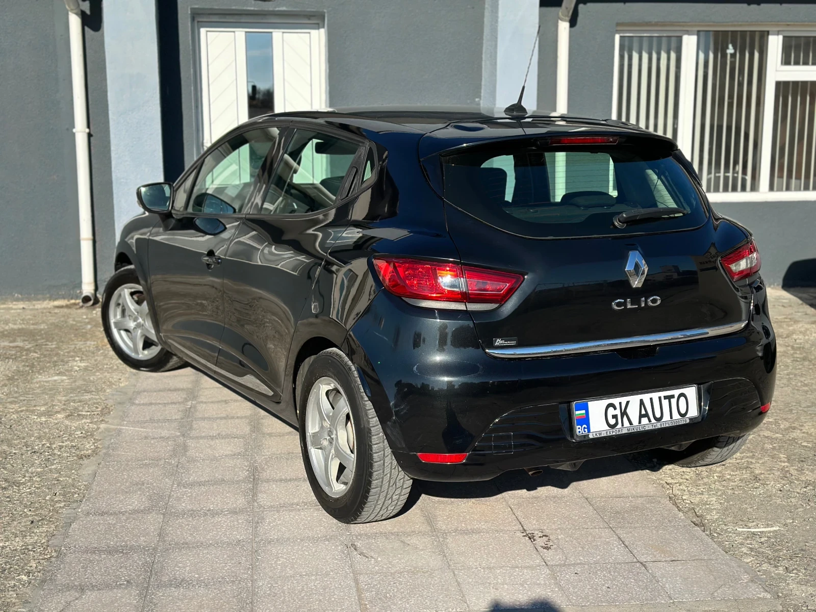 Renault Clio 1.2 ГАЗ-БЕНЗИН - изображение 4