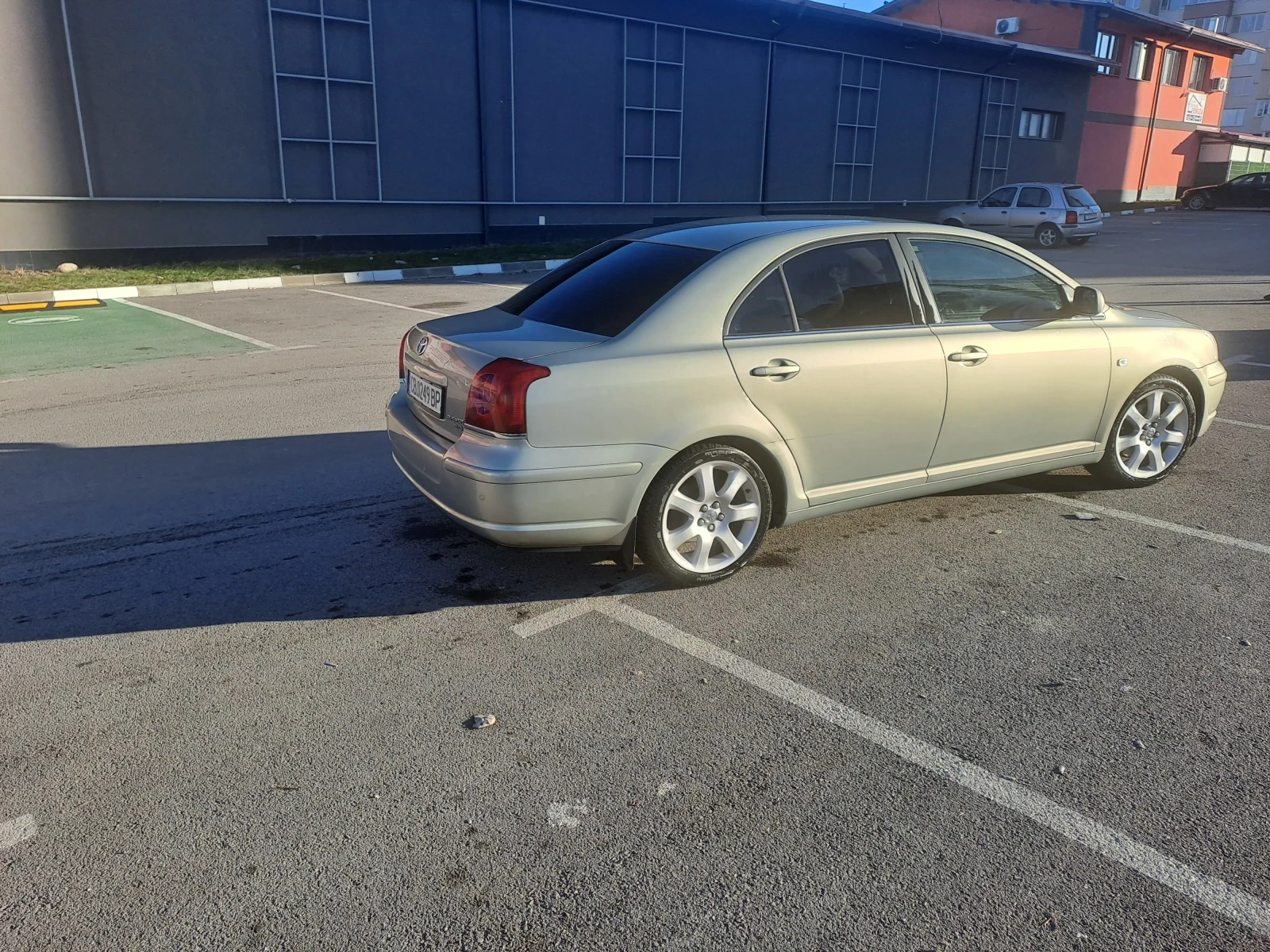 Toyota Avensis  - изображение 5
