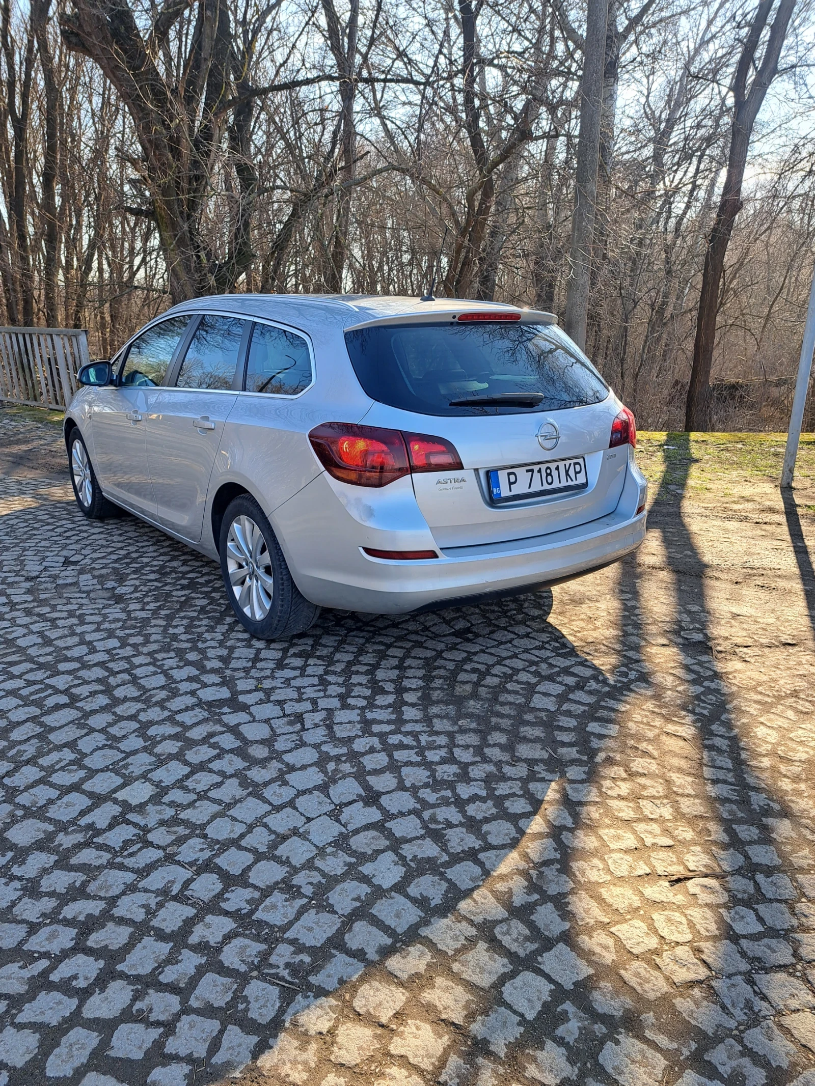 Opel Astra 1.7 ctdi  115 к.с. - изображение 4