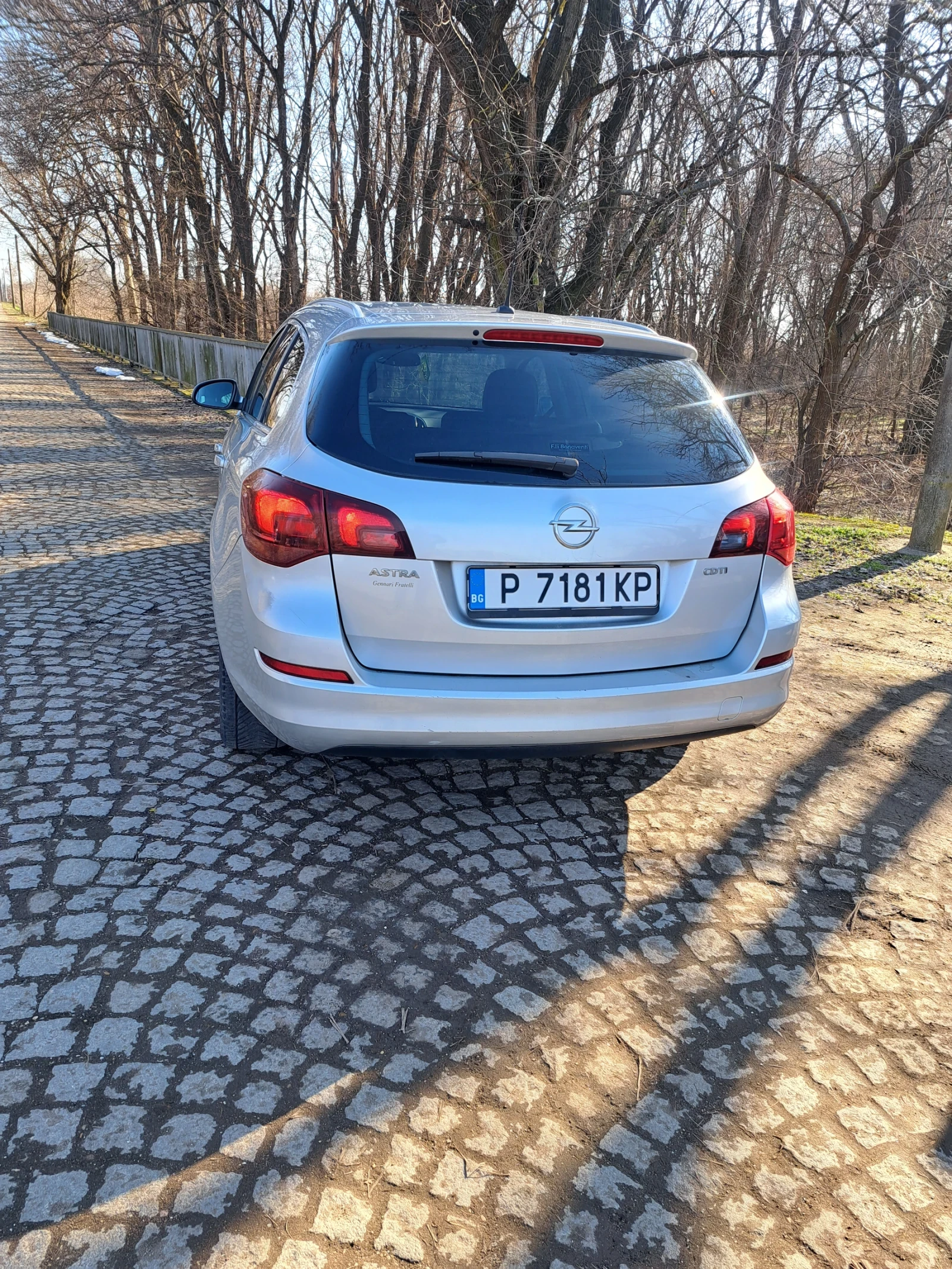 Opel Astra 1.7 ctdi  115 к.с. - изображение 5