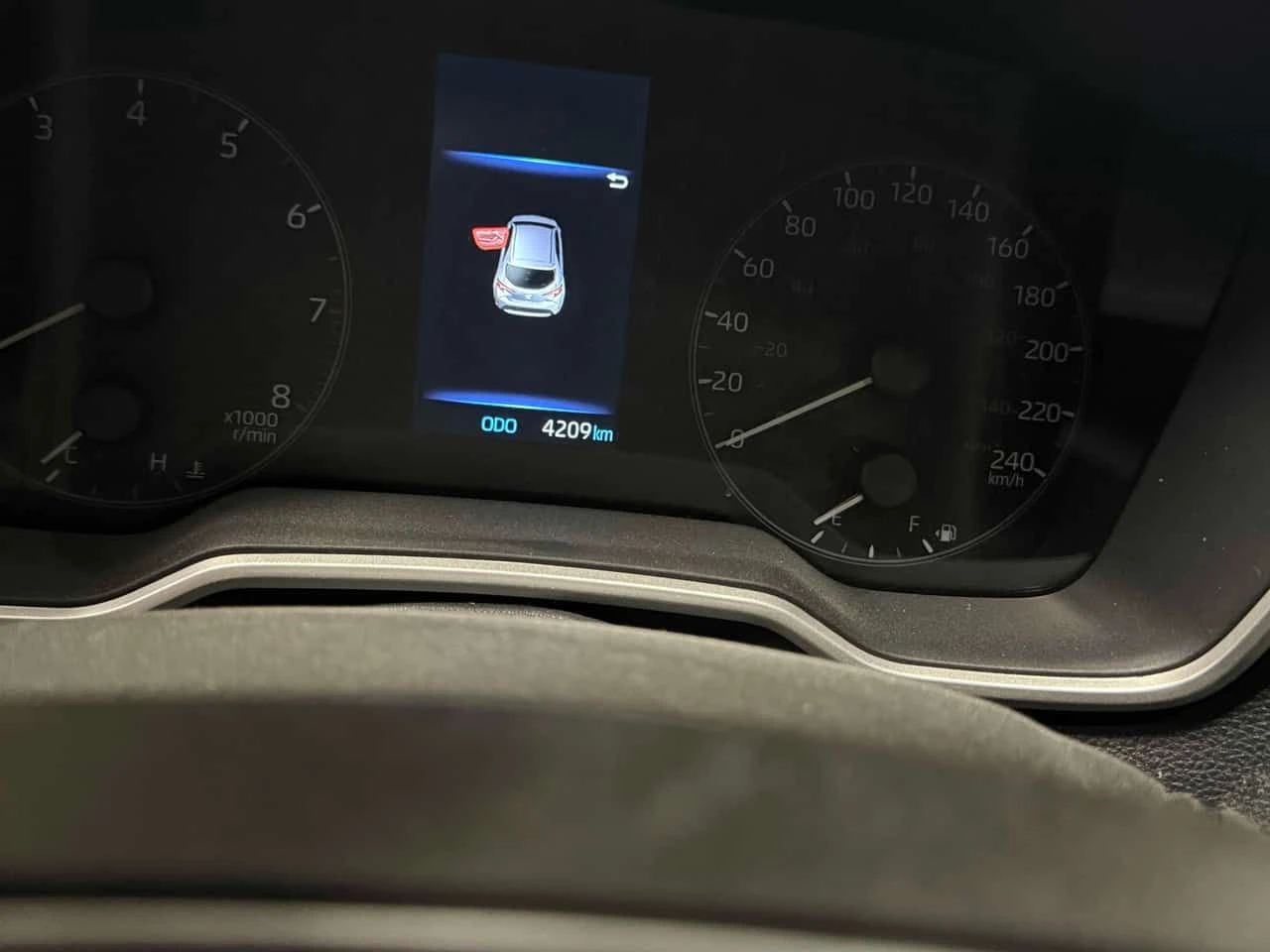 Toyota Corolla * CVT * CARFAX * ЦЕНА ДО БГ, снимка 8 - Автомобили и джипове - 53738711